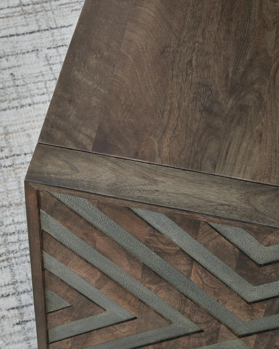 Dreggan End Table - Massey's Furniture Barn (Watertown, NY) 