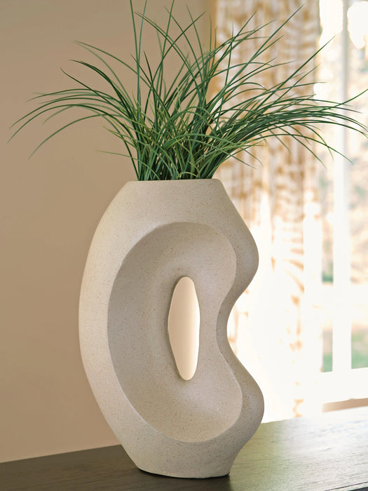 Odion Vase - Massey's Furniture Barn (Watertown, NY) 