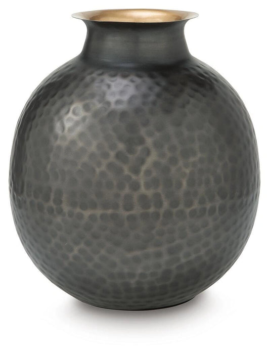 Woody Vase - Massey's Furniture Barn (Watertown, NY) 