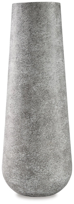 Fynn Vase - Massey's Furniture Barn (Watertown, NY) 