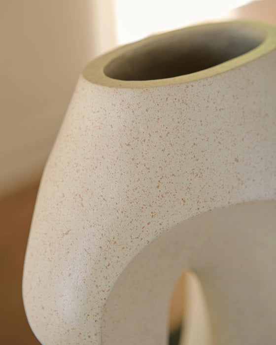Odion Vase - Massey's Furniture Barn (Watertown, NY) 