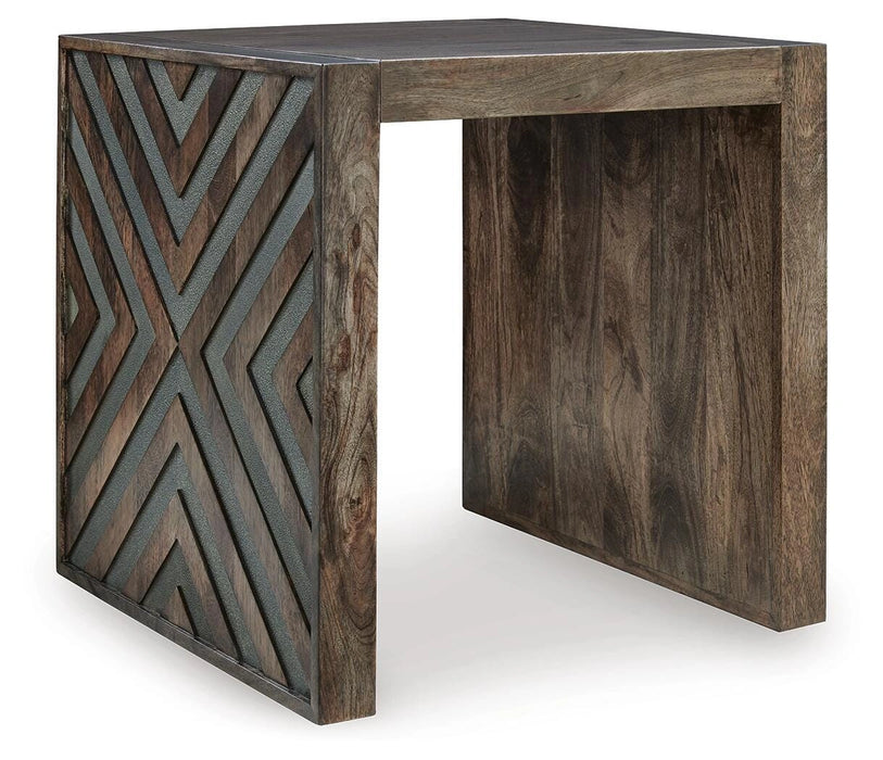 Dreggan End Table - Massey's Furniture Barn (Watertown, NY) 