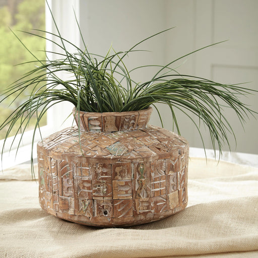 Meltland Vase - Massey's Furniture Barn (Watertown, NY) 