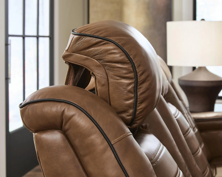 Metro Oasis Power Reclining Loveseat with Console