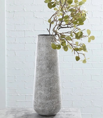 Fynn Vase - Massey's Furniture Barn (Watertown, NY) 