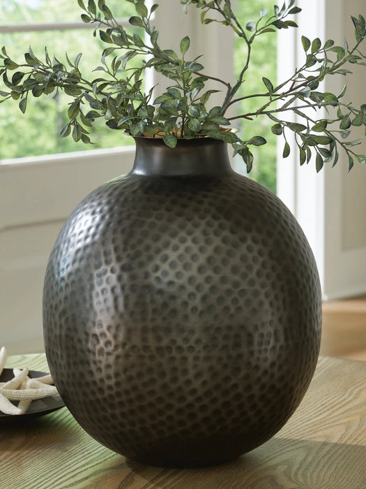Woody Vase - Massey's Furniture Barn (Watertown, NY) 