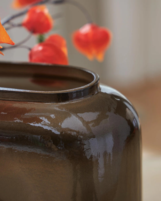 Sumner Vase - Massey's Furniture Barn (Watertown, NY) 
