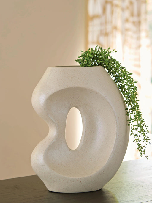 Odion Vase - Massey's Furniture Barn (Watertown, NY) 