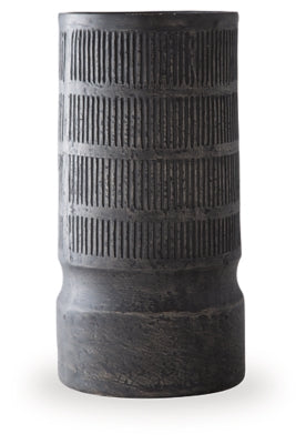 Beninworth Vase - Massey's Furniture Barn (Watertown, NY) 