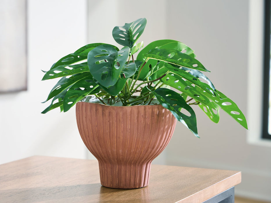 Orban Vase - Massey's Furniture Barn (Watertown, NY) 