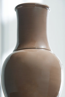 Tillmer Vase - Massey's Furniture Barn (Watertown, NY) 