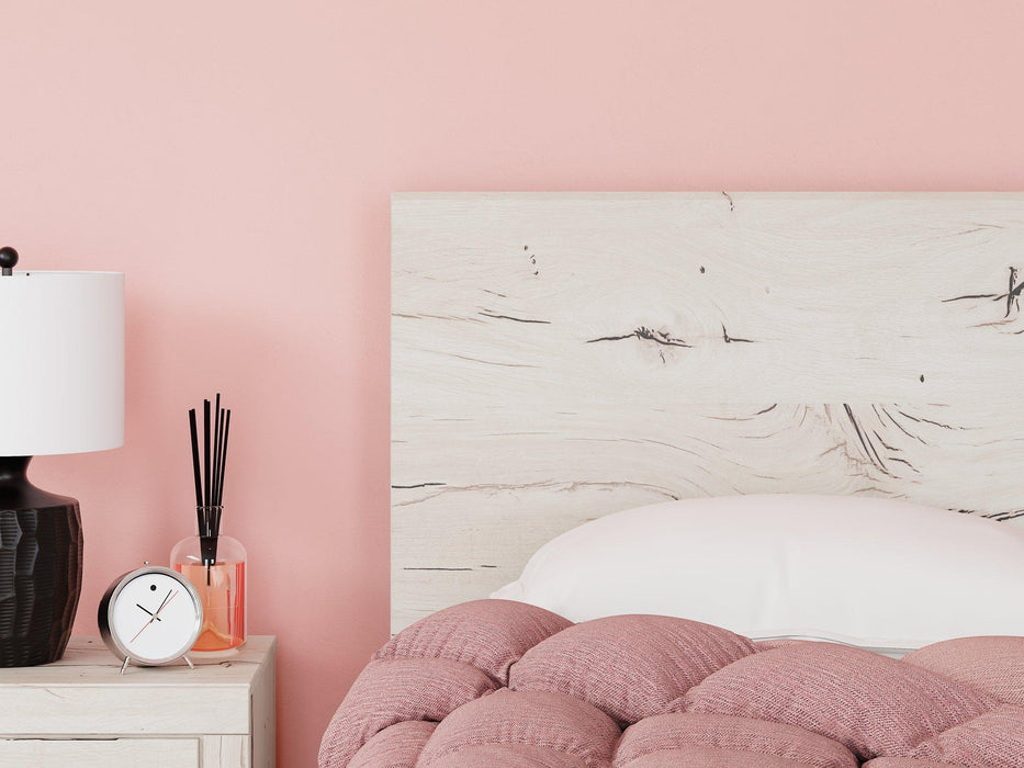 Lawroy Bed - Massey's Furniture Barn (Watertown, NY) 