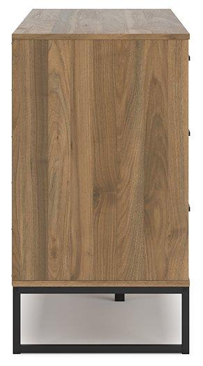 Deanlow Dresser - Massey's Furniture Barn (Watertown, NY) 