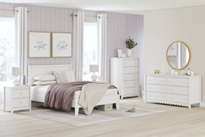 Hallityn Dresser - Massey's Furniture Barn (Watertown, NY) 