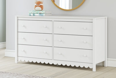 Hallityn Dresser - Massey's Furniture Barn (Watertown, NY) 