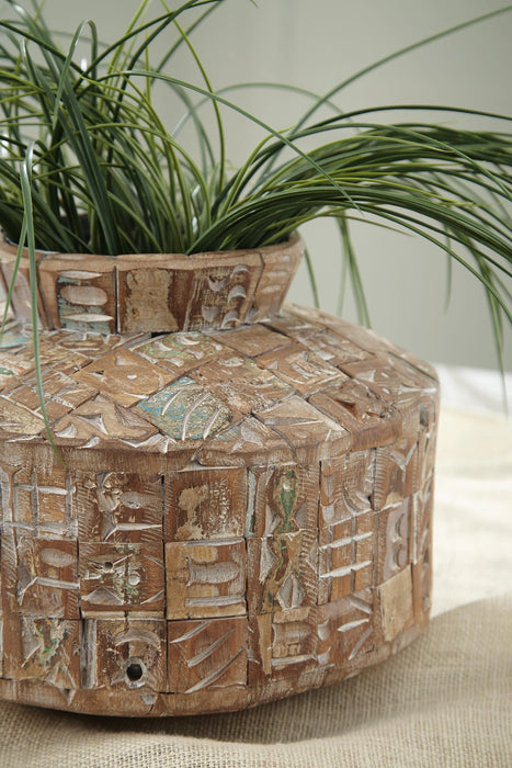 Meltland Vase - Massey's Furniture Barn (Watertown, NY) 