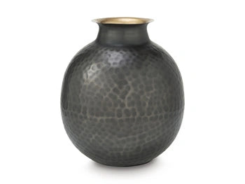 Woody Vase - Massey's Furniture Barn (Watertown, NY) 
