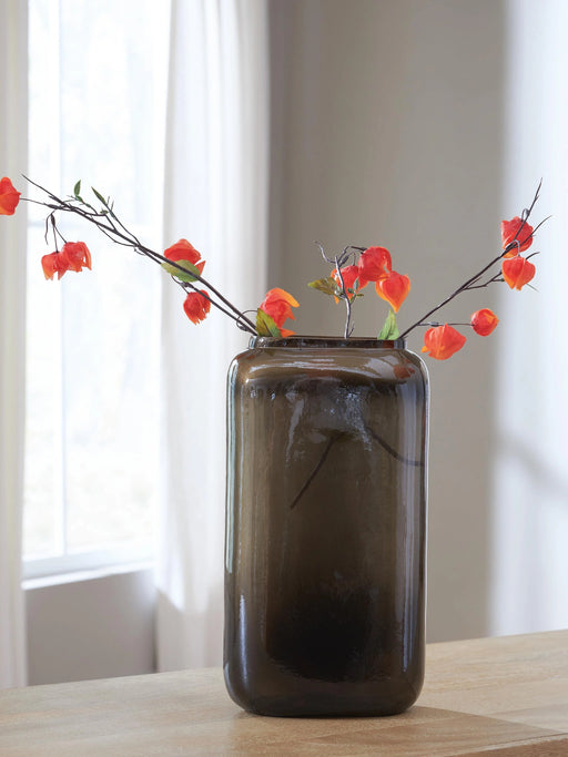 Sumner Vase - Massey's Furniture Barn (Watertown, NY) 