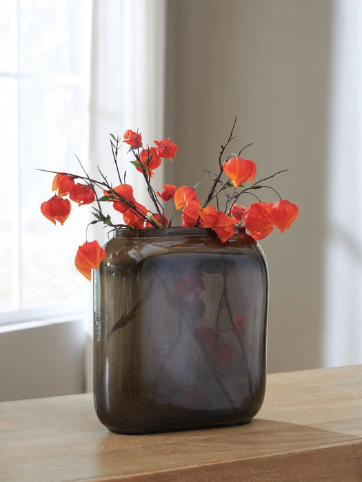Sumner Vase - Massey's Furniture Barn (Watertown, NY) 